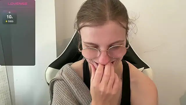 BustyKellyXXX online show from November 11, 2025, 10:10 am