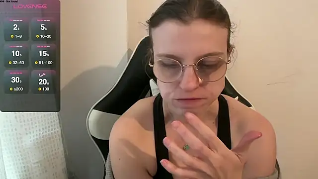 Snapshot of BustyKellyXXX chatting on February 11, 2026, 2:06 pm BustyKellyXXX online show from February 11, 2026, 2:06 pm