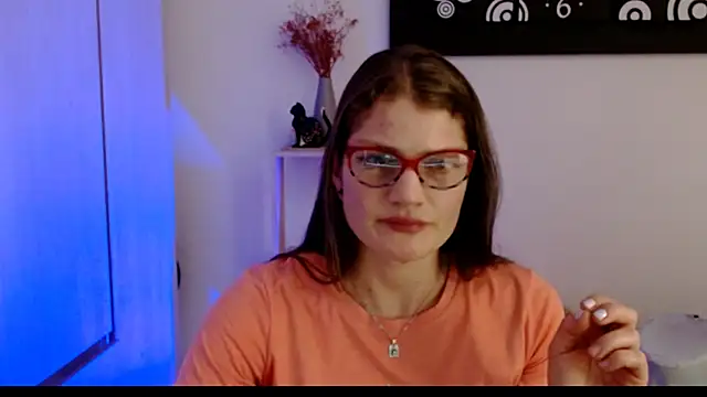 Camila-ventura online show from February 11, 2026, 7:58 pm