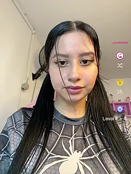 lucy grey25 online show from May 18, 2026, 5:51 pm