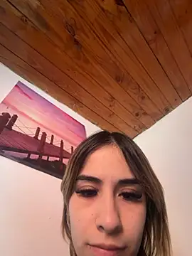 Babylovetiernax online show from November 11, 2025, 6:14 pm