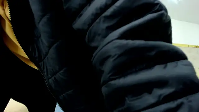 Ibratxandy online show from November 17, 2025, 7:07 pm