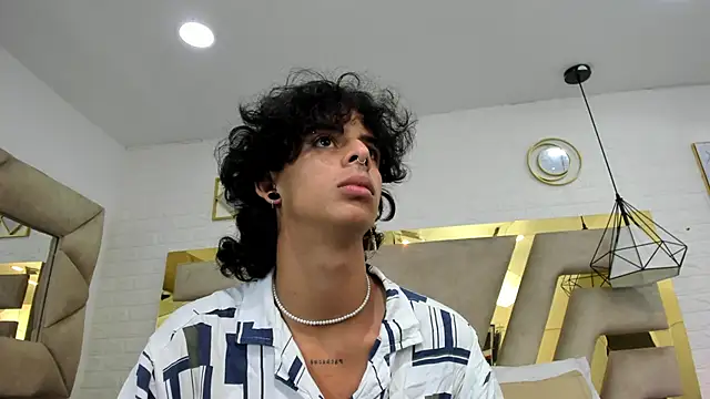 Ibratxandy online show from November 7, 2025, 2:21 pm