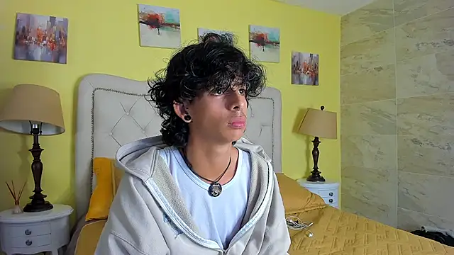 Ibratxandy online show from October 18, 2025, 3:25 pm