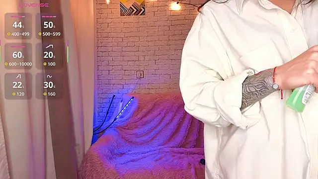 Snapshot of ReginaFoXXXy chatting on November 5, 2025, 9:23 am ReginaFoXXXy online show from November 5, 2025, 9:23 am