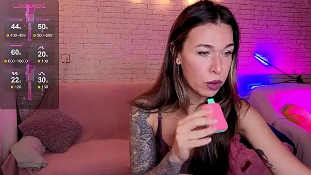 Snapshot of ReginaFoXXXy chatting on September 15, 2025, 8:04 am ReginaFoXXXy online show from September 15, 2025, 8:04 am