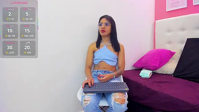 Snapshot of Rachel_Donnelly chatting on September 23, 2025, 4:41 am Rachel Donnelly online show from September 23, 2025, 4:41 am