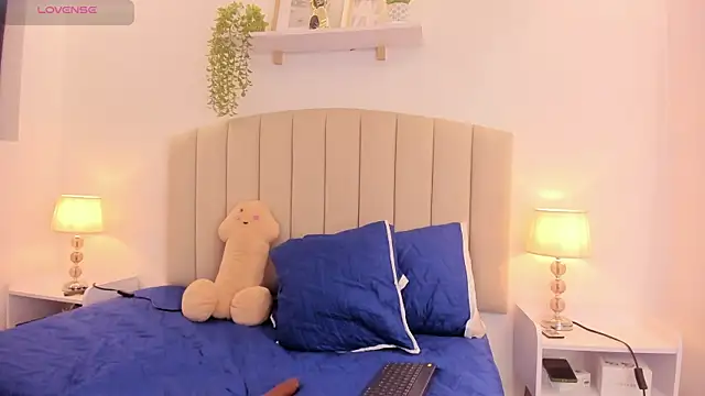 Snapshot of Rachel_Donnelly chatting on November 9, 2025, 4:27 am Rachel Donnelly online show from November 9, 2025, 4:27 am