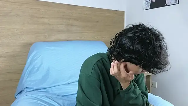 Stiven Benet  online show from November 7, 2025, 1:26 pm