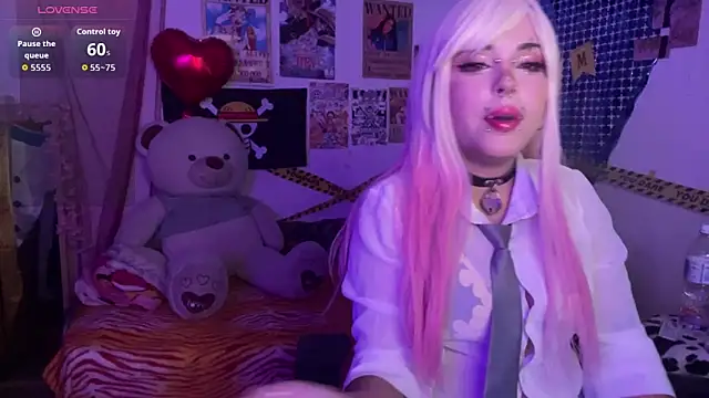 PixelKitty  online show from April 22, 2026, 1:01 am