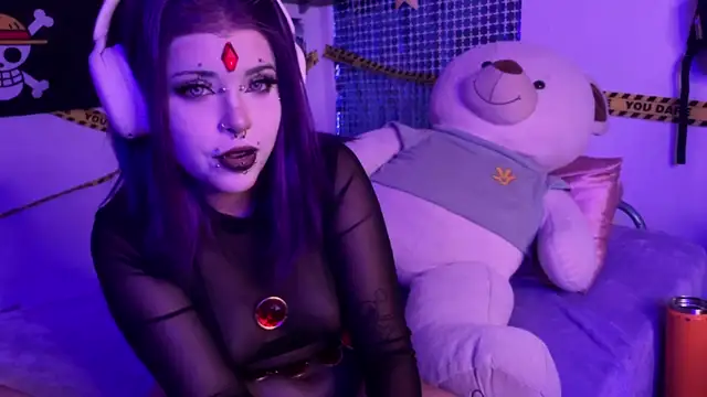 PixelKitty  online show from May 17, 2026, 3:06 am