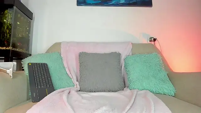 teo saenz online show from September 29, 2025, 2:51 am