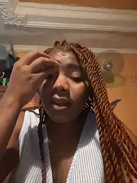 chocolatito-ho online show from September 28, 2025, 4:41 am