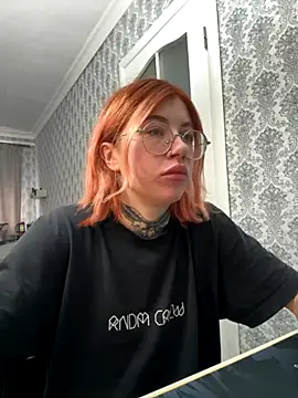 Nancyhot777 online show from October 16, 2025, 12:46 pm