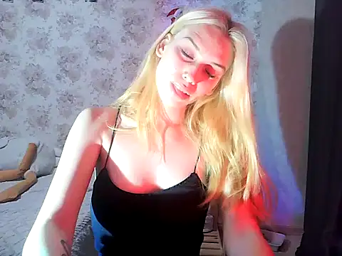 ClaireLaSweet online show from November 30, 2025, 9:37 pm