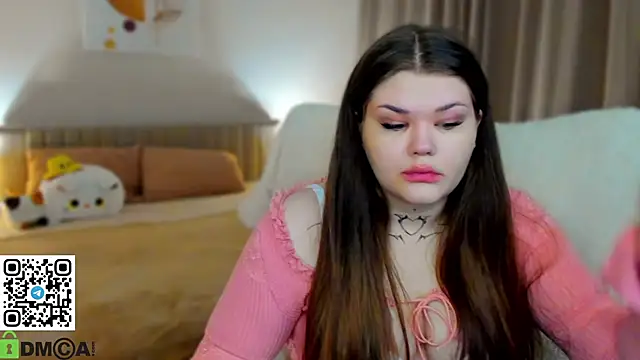 Snapshot of elle_one chatting on October 28, 2025, 3:40 am elle one online show from October 28, 2025, 3:40 am