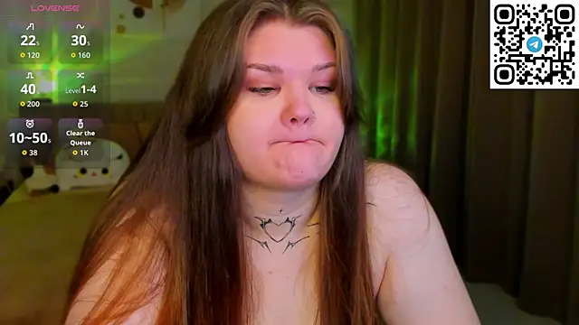 Snapshot of elle_one chatting on October 13, 2025, 2:57 am elle one online show from October 13, 2025, 2:57 am