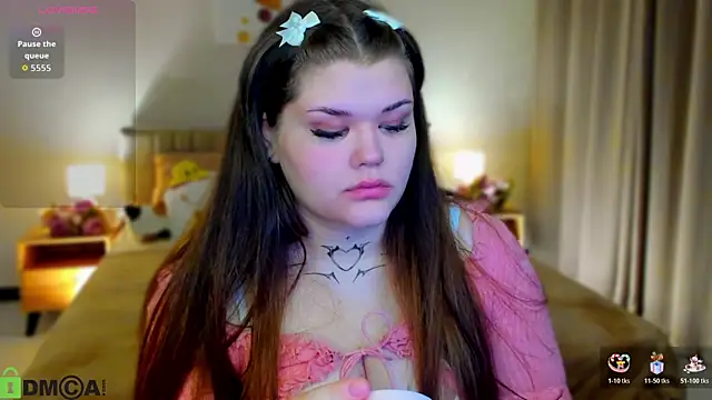 Snapshot of elle_one chatting on October 24, 2025, 4:11 am elle one online show from October 24, 2025, 4:11 am