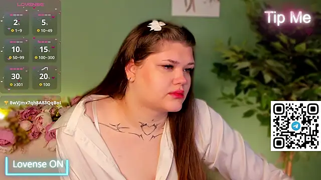 Snapshot of elle_one chatting on November 21, 2025, 3:49 am elle one online show from November 21, 2025, 3:49 am