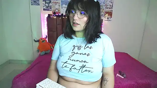 Snapshot of saragon1 chatting on September 30, 2025, 5:19 pm saragon1 online show from September 30, 2025, 5:19 pm