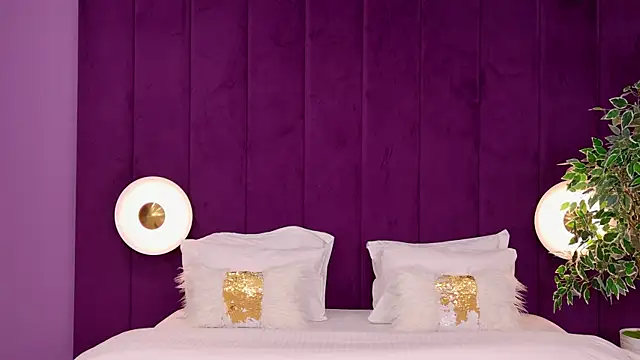 NoraHaynes online show from January 19, 2026, 3:21 am