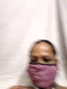 shalubhabhi69 online show from November 6, 2025, 7:07 pm