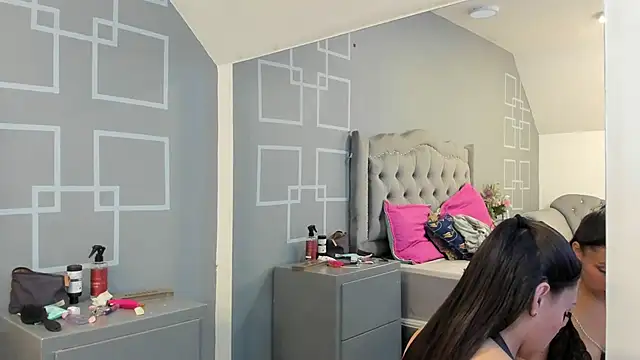 AliceBlackx online show from November 5, 2025, 11:35 am