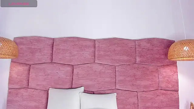 dani velvet online show from September 30, 2025, 3:56 am