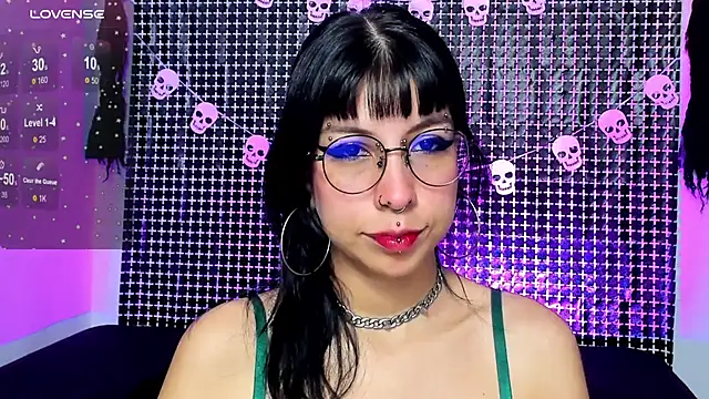 Snapshot of Rose_72 chatting on November 27, 2025, 8:09 pm Rose 72 online show from November 27, 2025, 8:09 pm