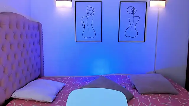 Snapshot of Rose_72 chatting on September 16, 2025, 6:31 pm Rose 72 online show from September 16, 2025, 6:31 pm