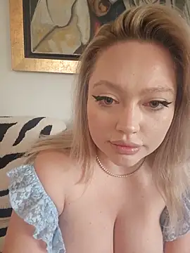 misstitmouseofficial online show from February 14, 2026, 3:23 pm