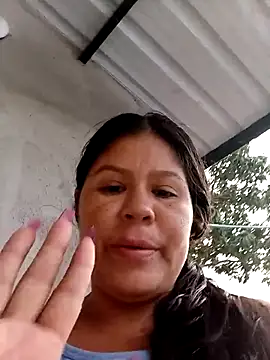 hotmom33 online show from September 30, 2025, 10:54 am