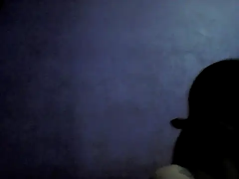 Snapshot of Uniquebeauty32 chatting on June 27, 2026, 5:19 pm Uniquebeauty32 online show from June 27, 2026, 5:19 pm