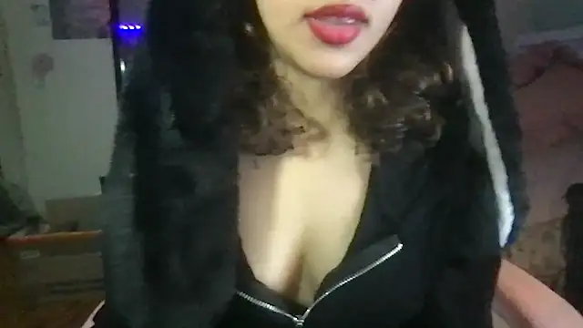 nekowaifuuu online show from October 14, 2025, 6:14 am