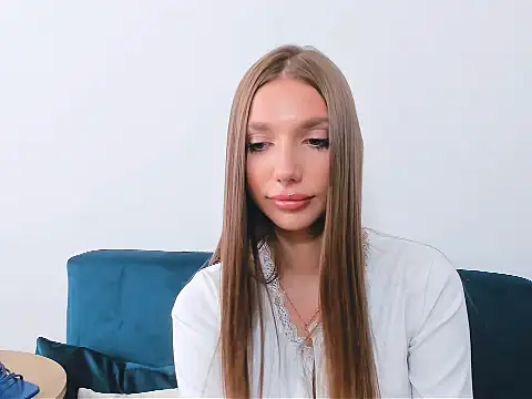 EmmaGorgeous online show from September 28, 2025, 1:18 pm