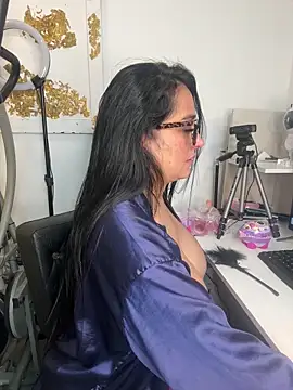 hotadhara01 online show from September 30, 2025, 3:01 am