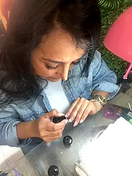 hotadhara01 online show from October 14, 2025, 7:14 pm