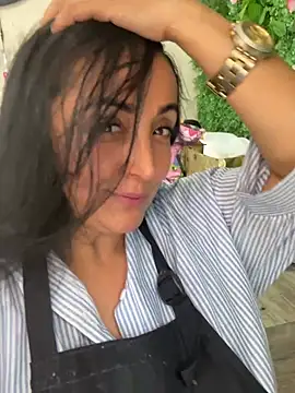 hotadhara01 online show from March 27, 2026, 3:24 pm