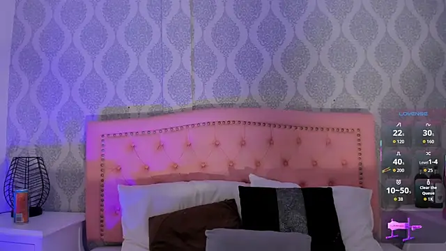 Snapshot of OnlyGia chatting on October 2, 2025, 7:39 pm OnlyGia online show from October 2, 2025, 7:39 pm