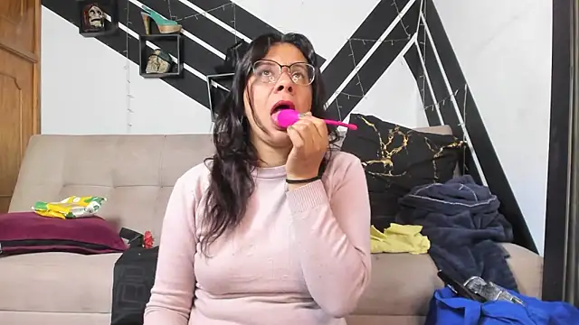 sofia hot vc online show from October 16, 2025, 2:31 am