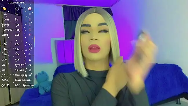 HANNAH BACKERS online show from November 5, 2025, 6:49 am