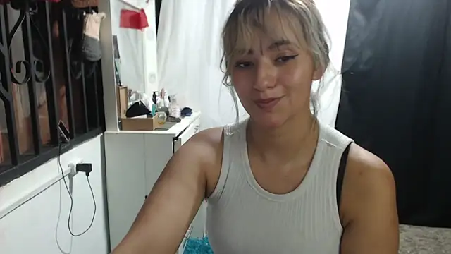 annie clark2 online show from October 10, 2025, 1:06 am