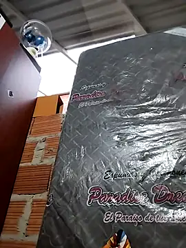 Tussi-amor online show from September 17, 2025, 10:34 pm