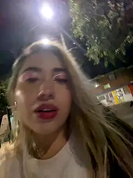  ManuVeelez online show from September 26, 2025, 2:18 am