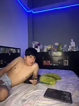 Snapshot of Kailertwink chatting on June 4, 2026, 4:11 pm Kailertwink online show from June 4, 2026, 4:11 pm