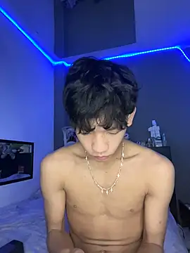 Snapshot of Kailertwink chatting on June 20, 2026, 2:11 pm Kailertwink online show from June 20, 2026, 2:11 pm