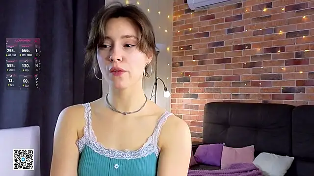 JasminDoroti online show from November 26, 2025, 6:13 am