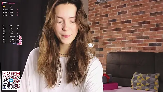 JasminDoroti online show from September 10, 2025, 6:12 am