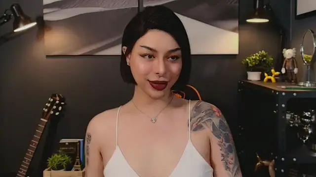 LUNACOCKSLAYER online show from February 15, 2026, 6:07 pm