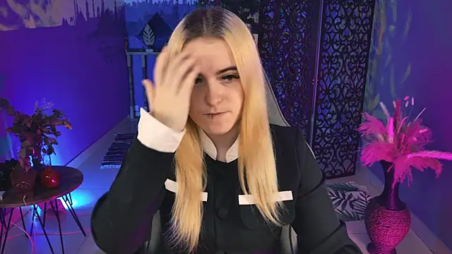 Stef Nicks online show from October 3, 2025, 9:11 am